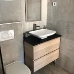 Mokus Apartmanhaz 펜션 *