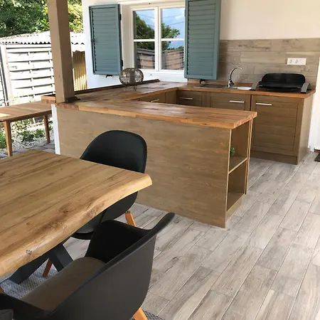 Mokus Apartmanhaz